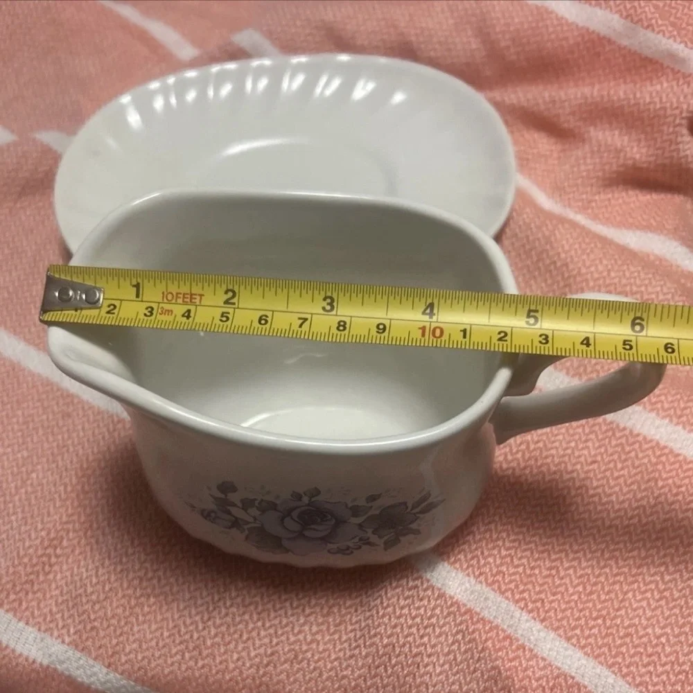 Corelle classic gravy